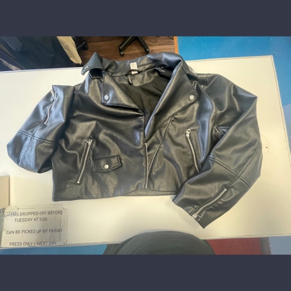 H&M faux black Leather short moto Jacket - Picture 2 of 2